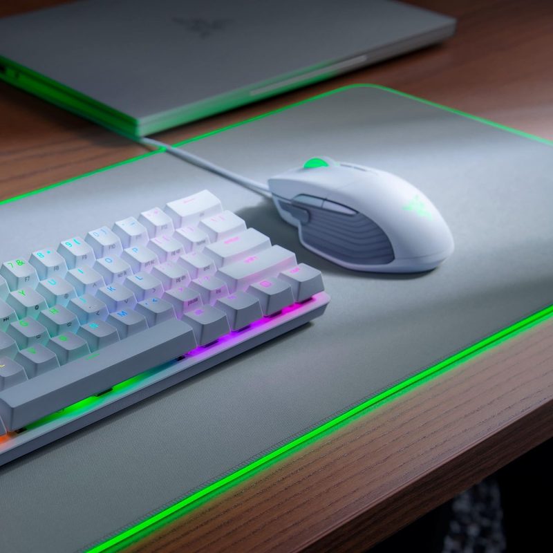 Razer Goliathus Extended Chroma Mercury White